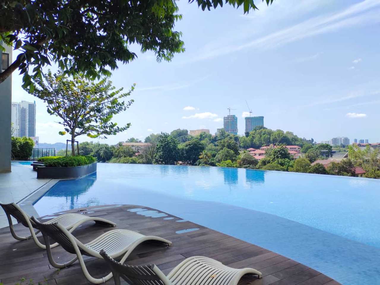 Peaceful home with city view