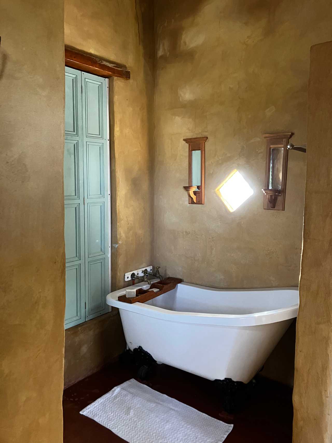 The Faraway House at Ricky's Drift Vegan Farm and Sanctuary