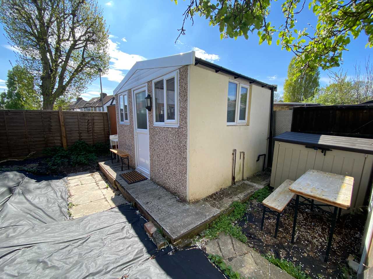 Cosy & modern studio in South East London