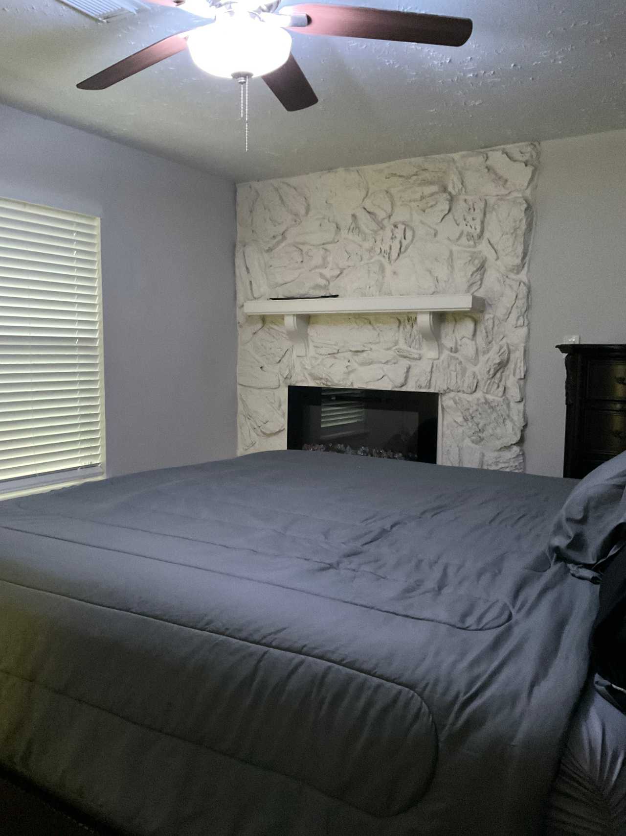 Luxurie Treat “Get away” 4bedroom near downtown!!