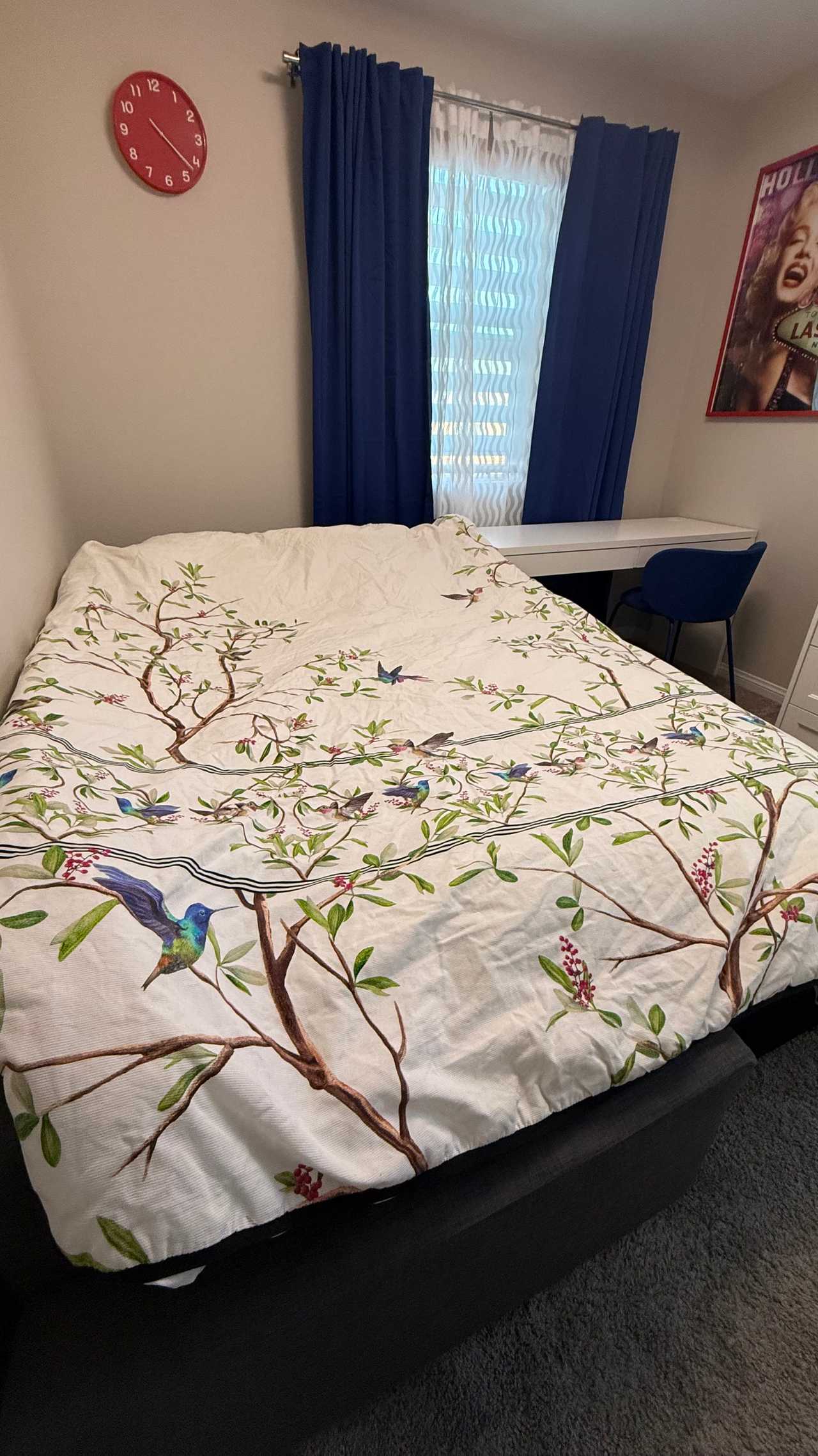Las Vegas Vegan Stay - Stylish Room in a New Home