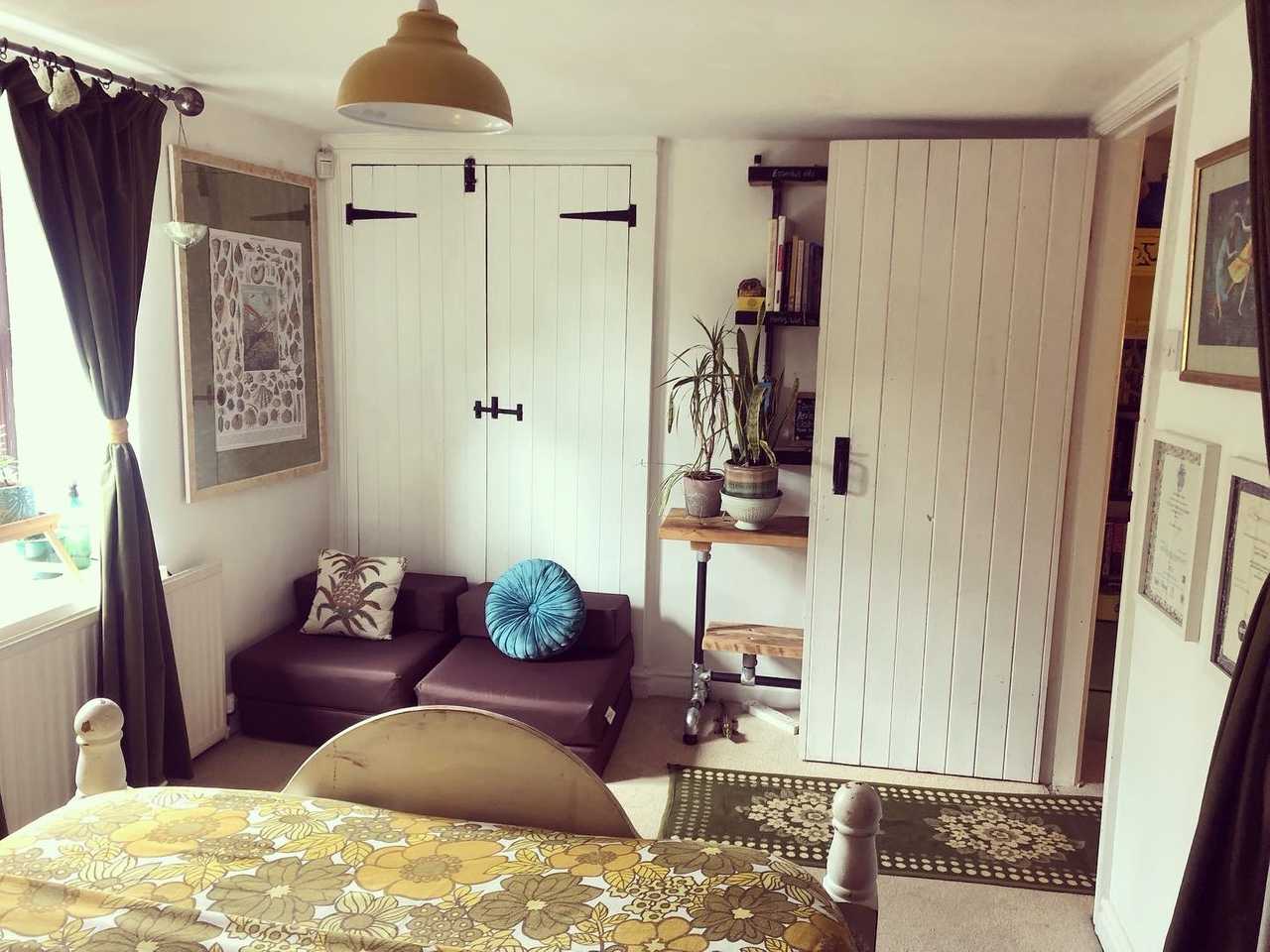 Watering Place Retreat for two: Under-dwelling on the edge of the Peak District