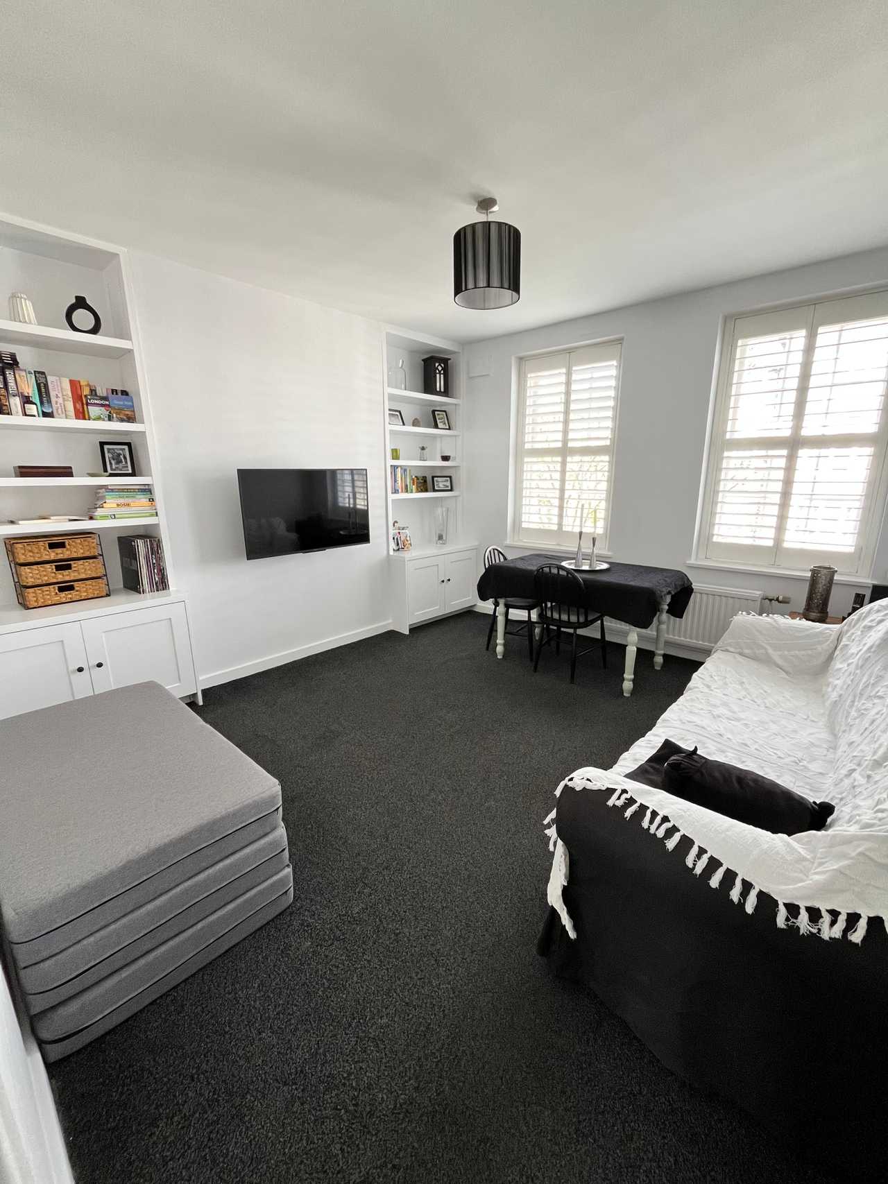 Cosy guest room in vegan home | North London | Zone 2