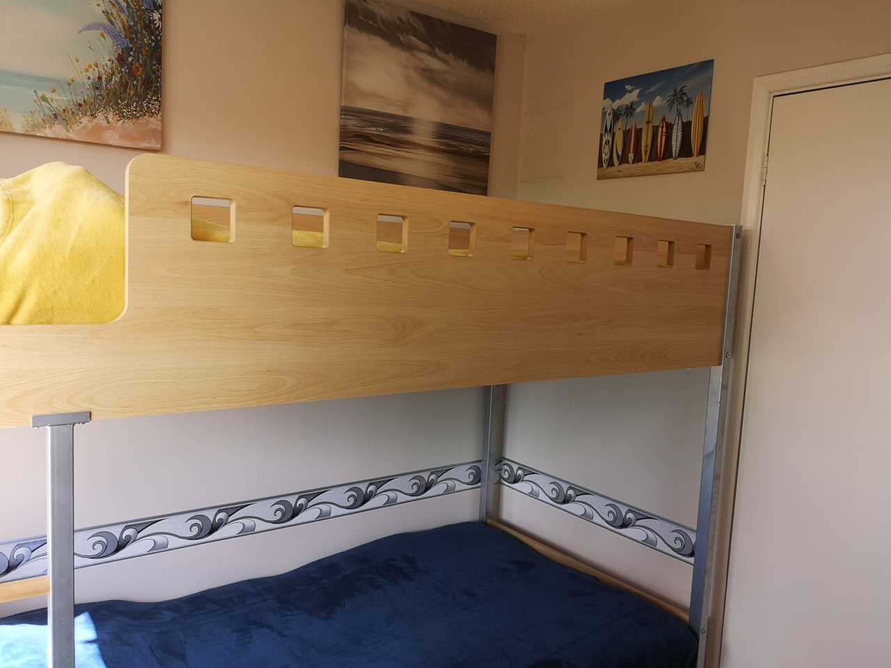 Cosy West Wittering Beach Room with Bunk Beds