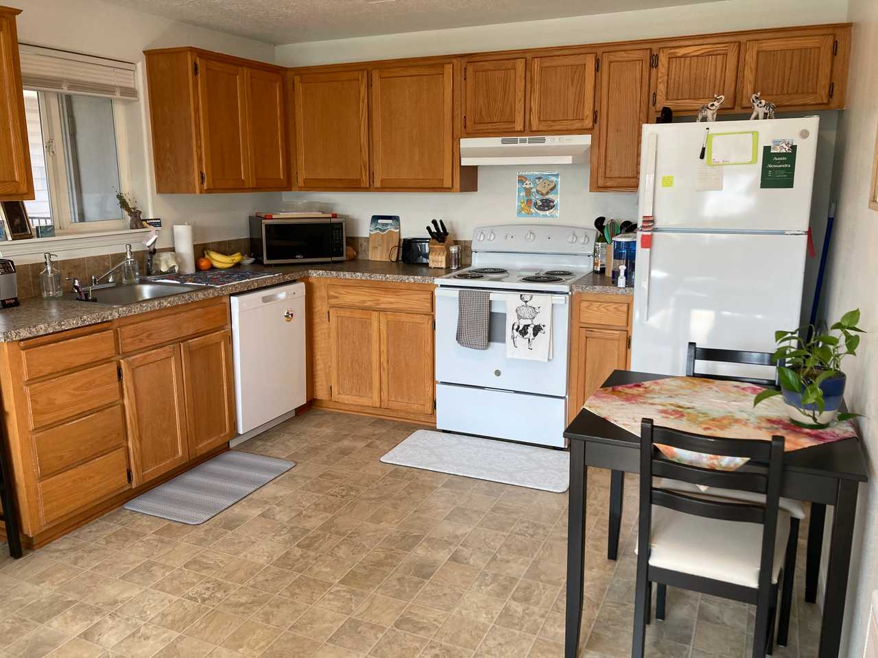 Homey Bright Room - Lents Neighborhood
