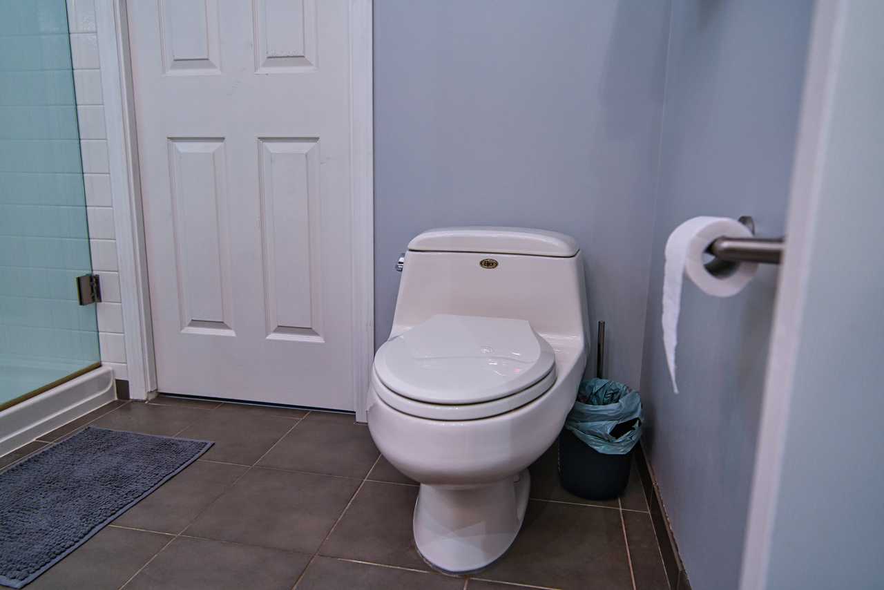 Private Room, 3 minutes from C-Train