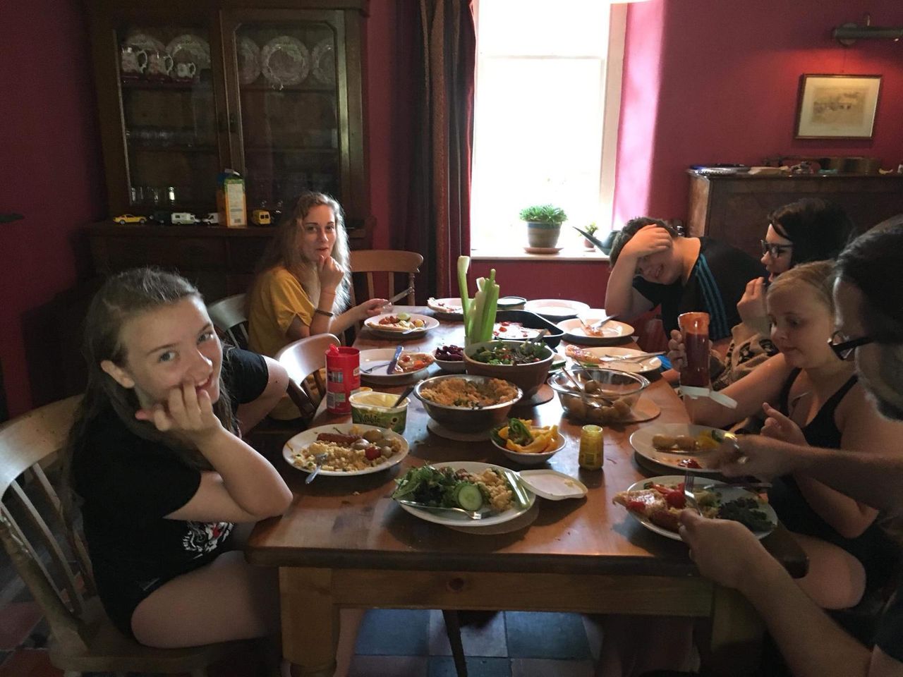 Robin's Realm - the affordable Welsh veggie countryside retreat
