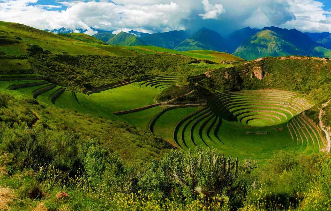 Cozy Cabin with Huge Garden &  relaxing sounds of waterfalls in Sacred Valley