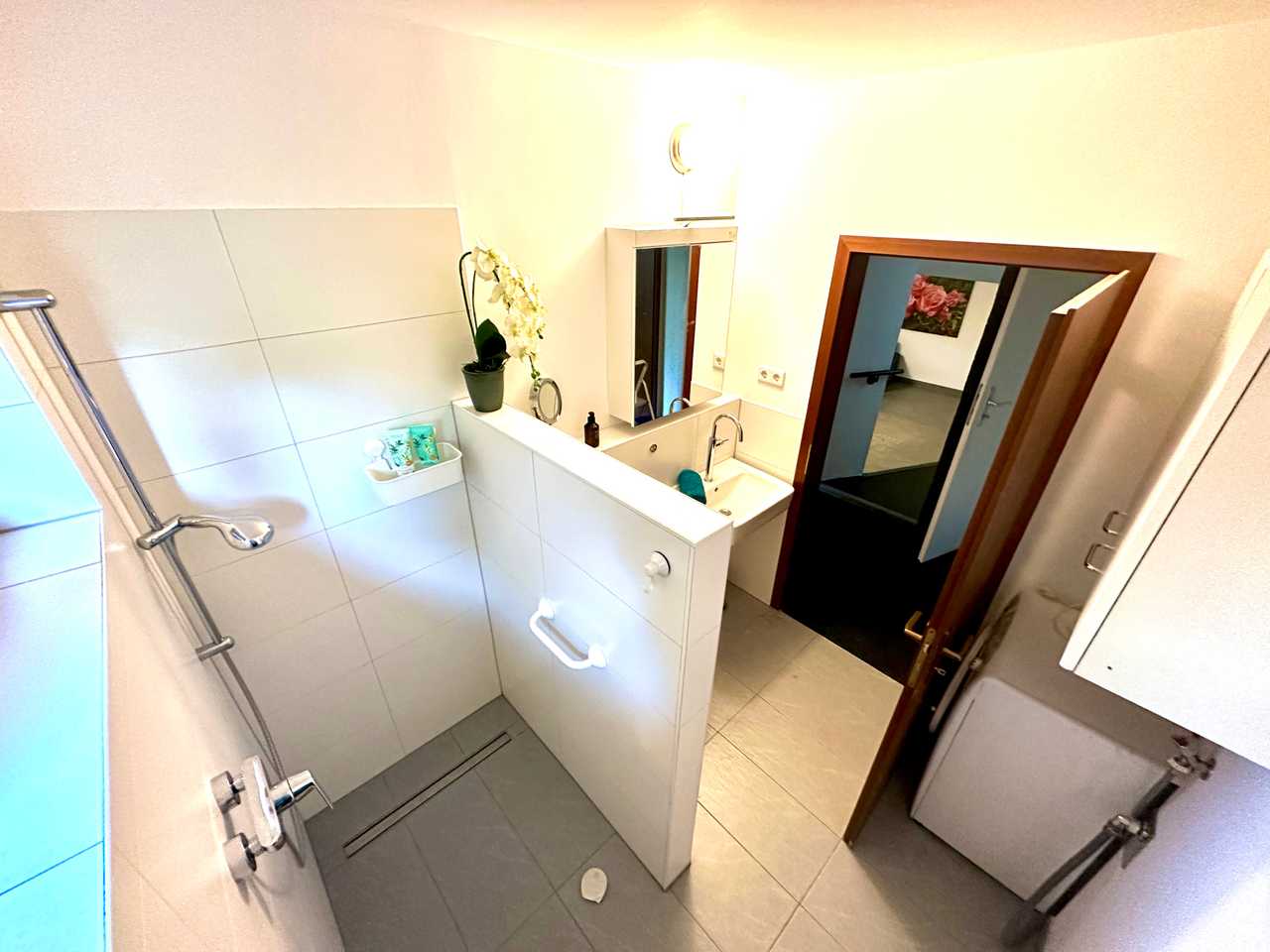 spacious appartment with mindlowing food