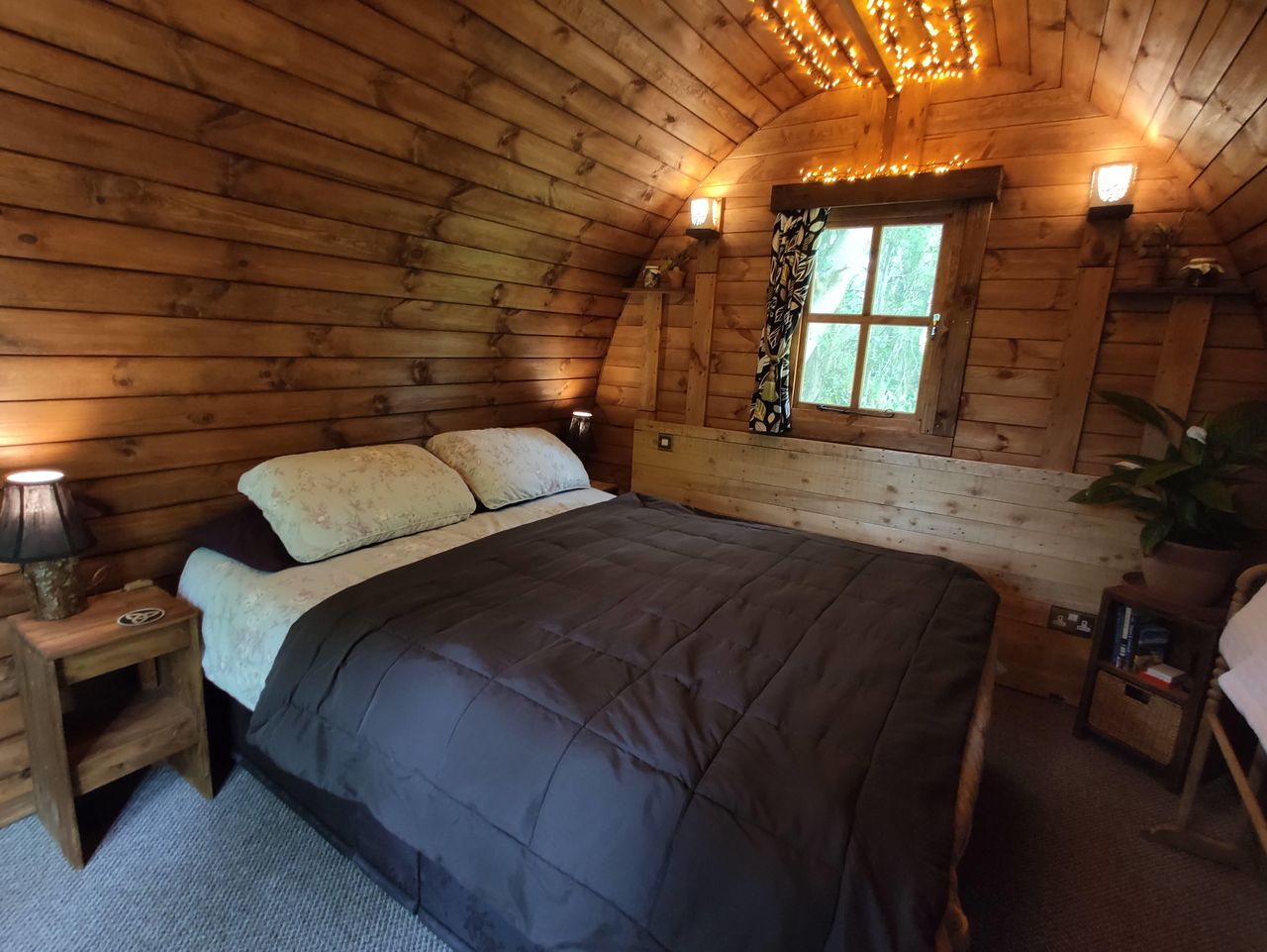 'Redwood' The Relaxing Pod