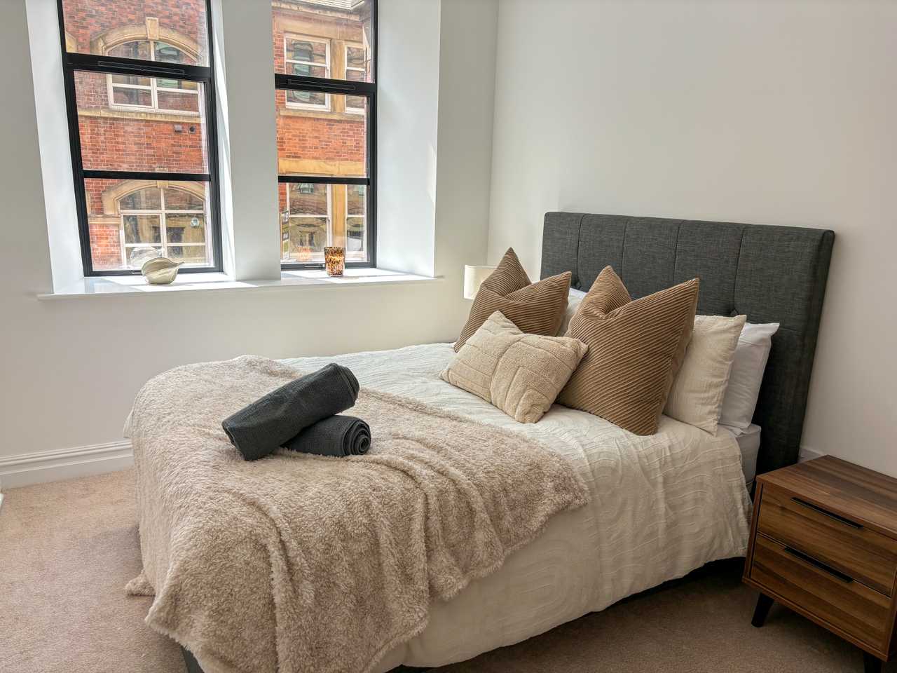 Stylish Leeds Central Stay