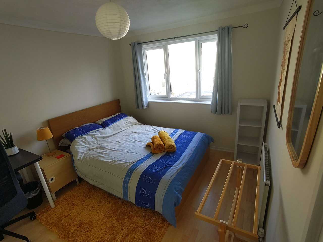 Comfortable double room a short walk from central Bristol