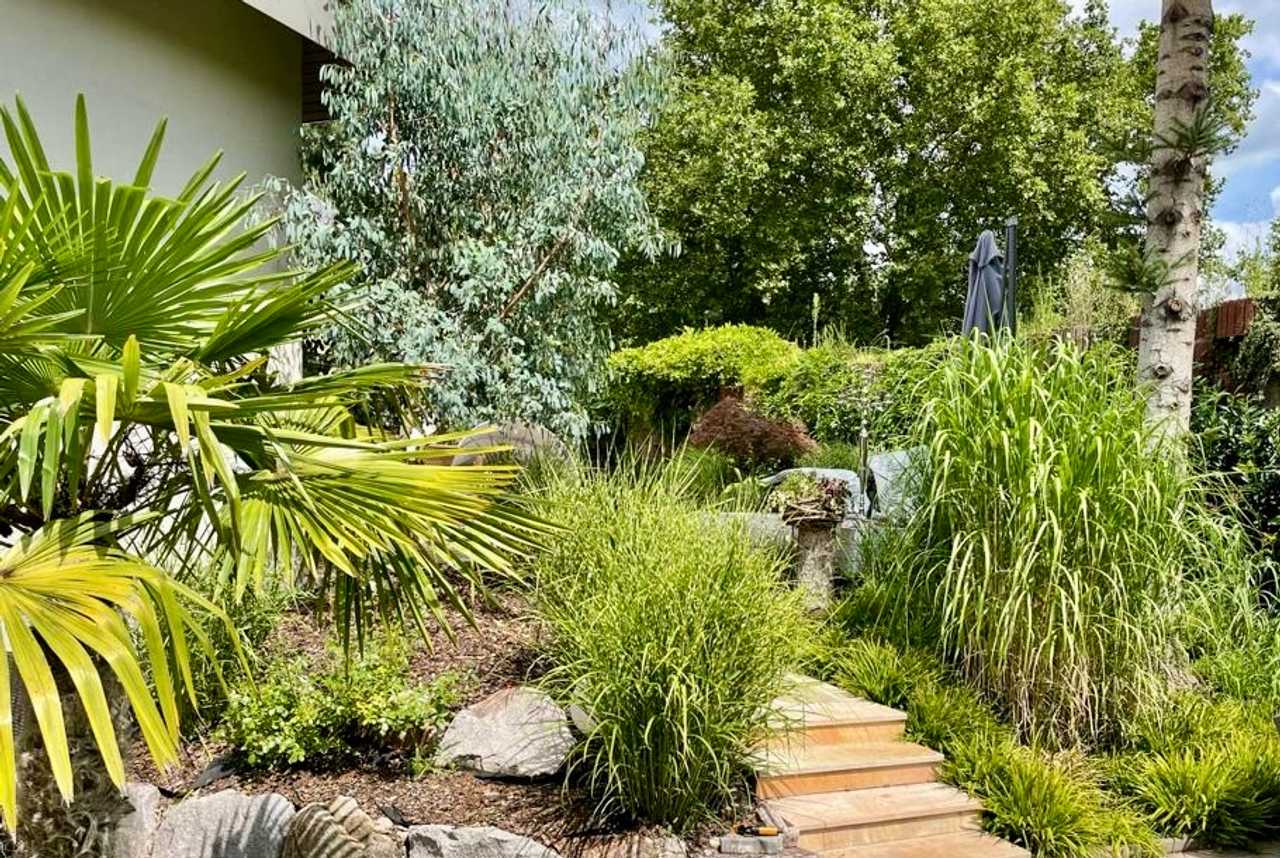 Luxurious 260m² Villa with Garden and Pool 