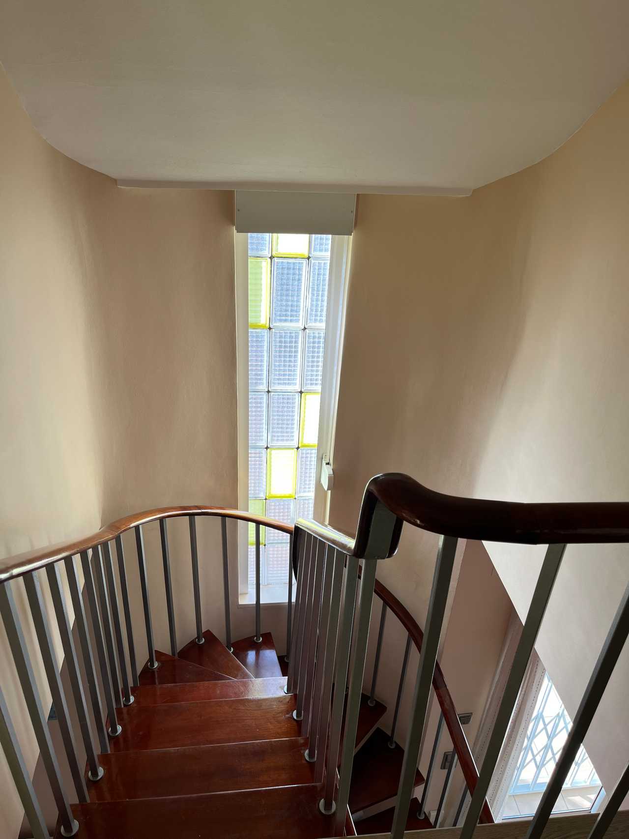 Comfortable double room with its own terrace and lovely views in an attic duplex