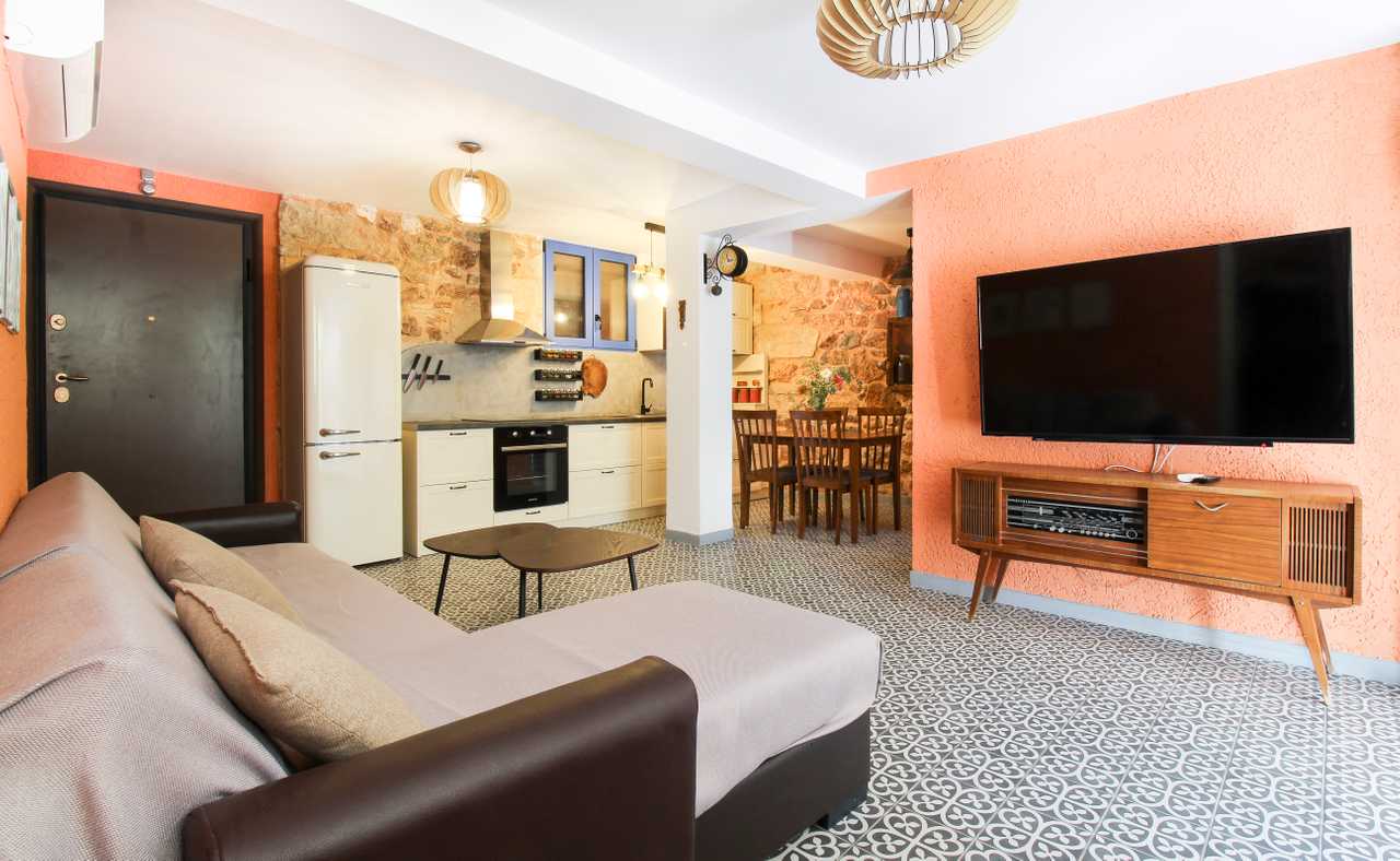Spectacular House With Fire pit 6 PAX