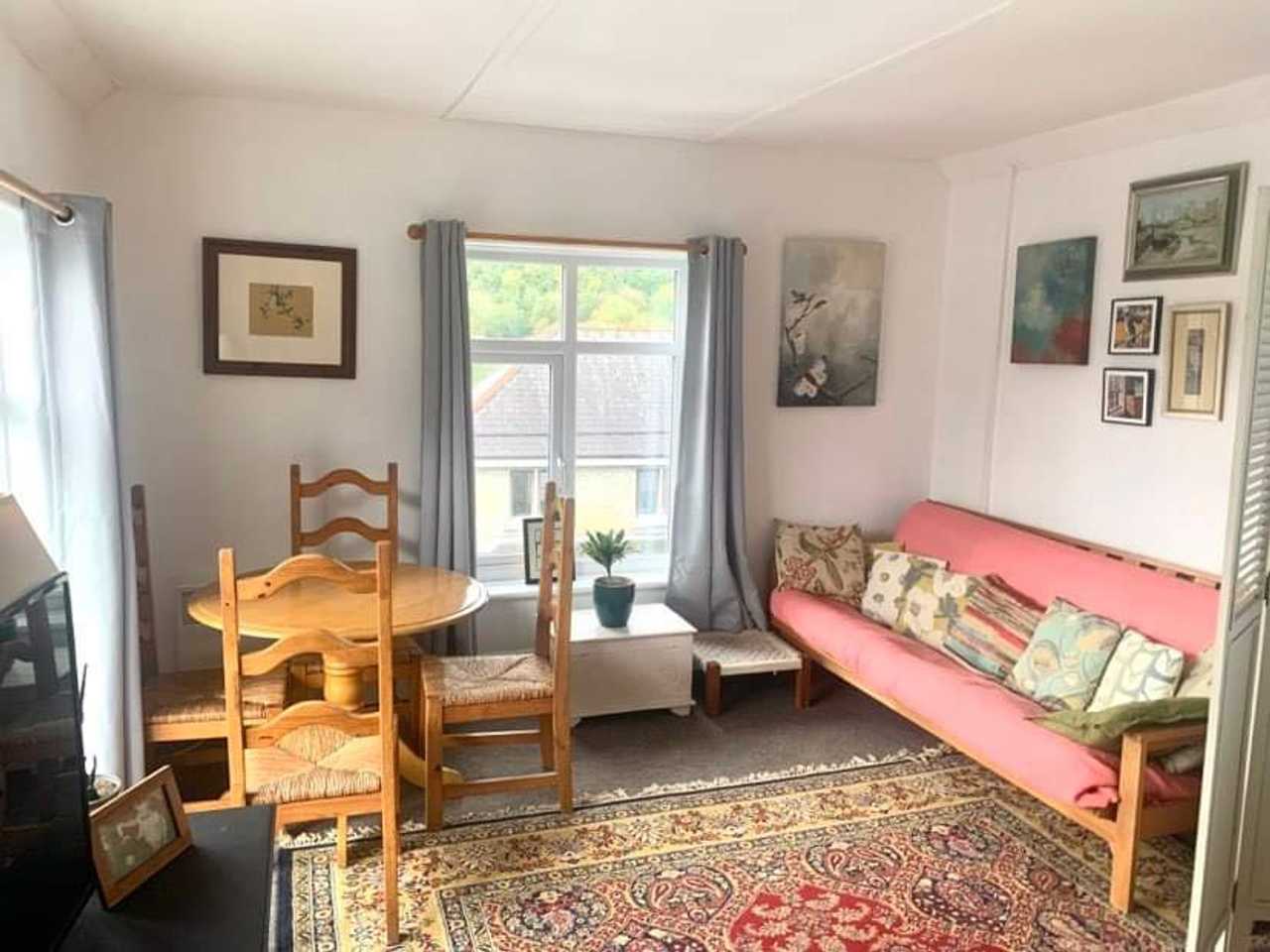 Light and airy penthouse apartment in Welsh village Centre