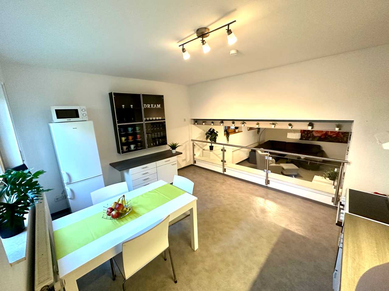spacious appartment with mindlowing food
