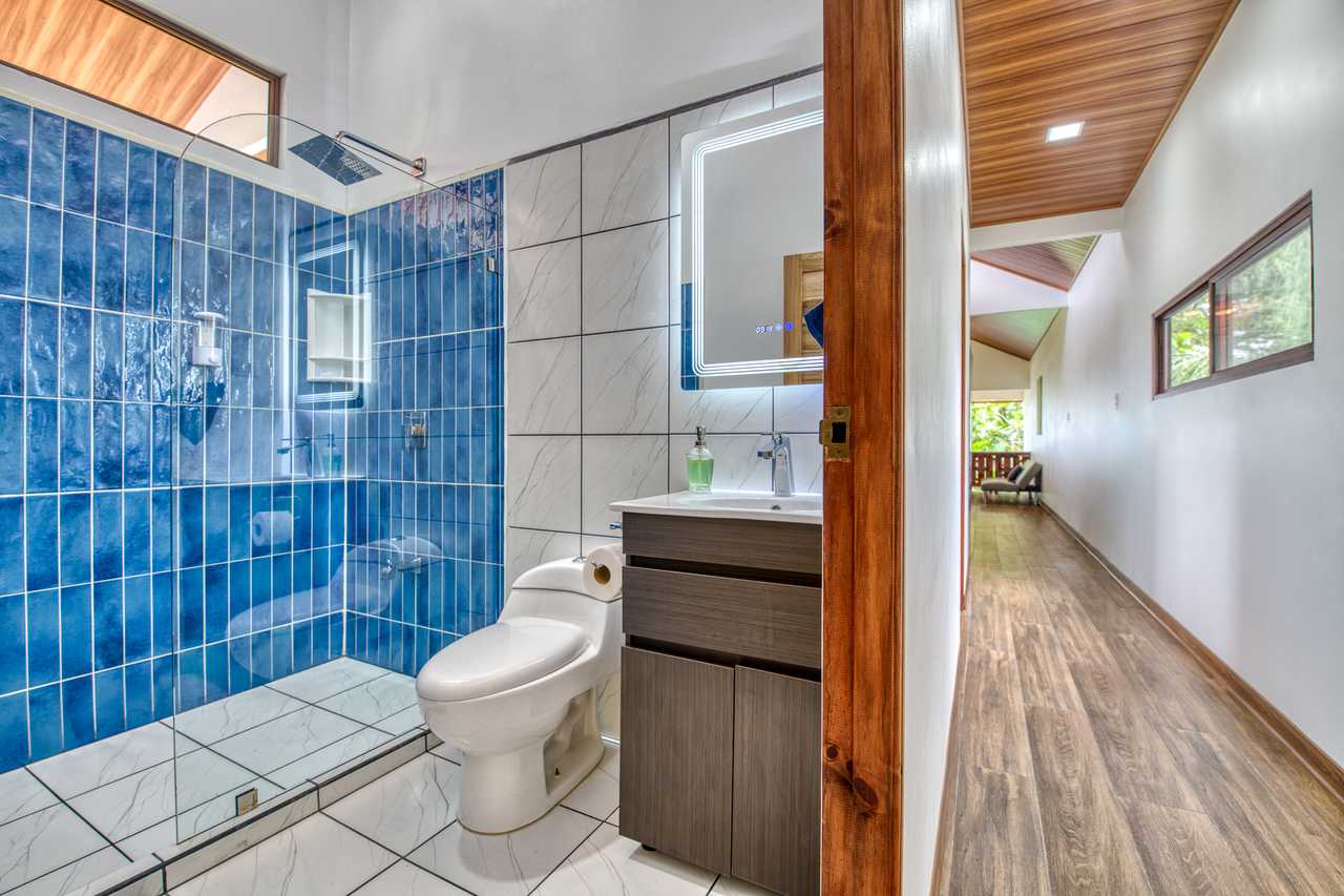 Luxury Beachfront Apartment with Oceanview Terrace