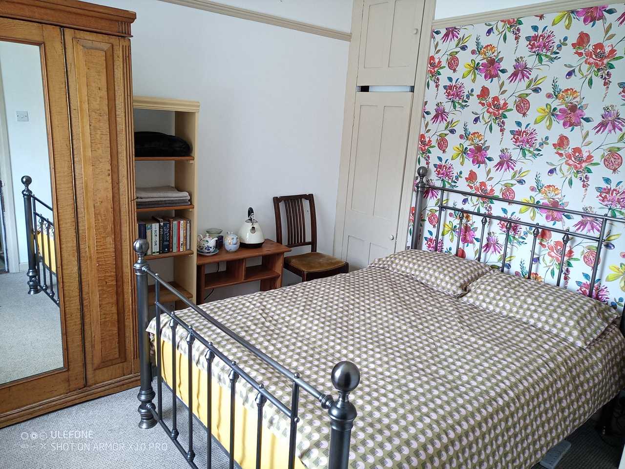 Comfy Rooms in a Peaceful Holistic Retreat Close to City Centre