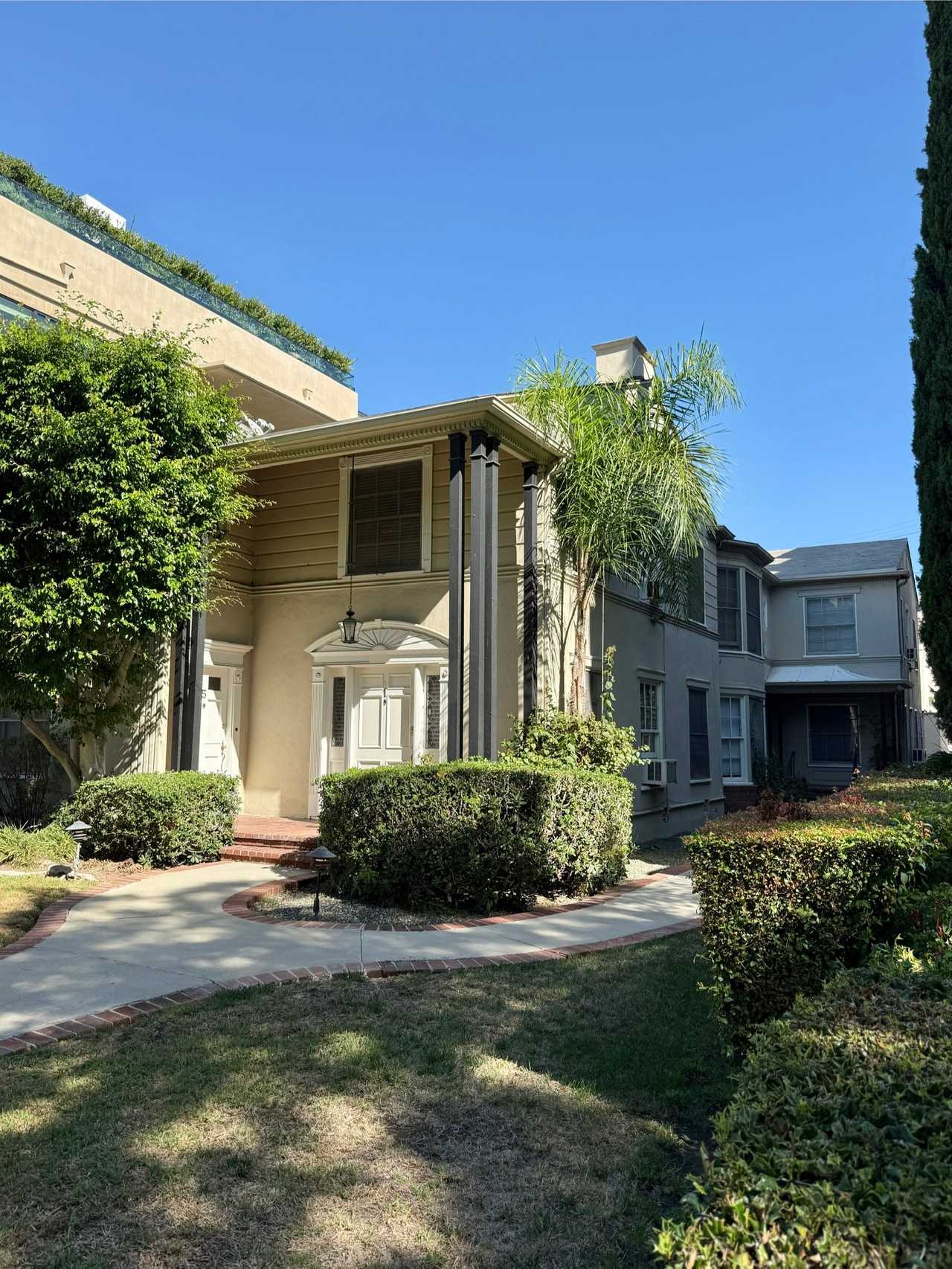 ✨ Fully Vegan Entire Home in Beverly Hills ✨