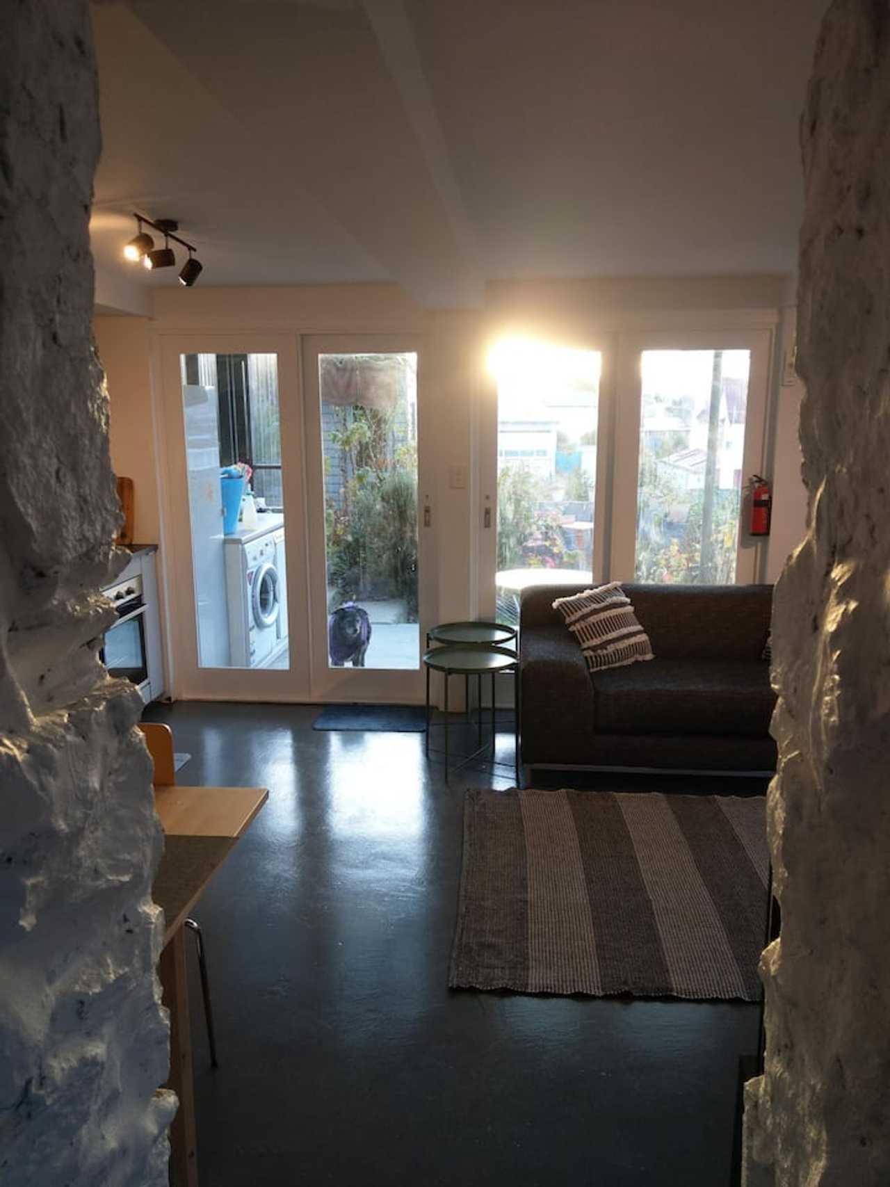 "The Cave" West Hobart 🌈 🌱 