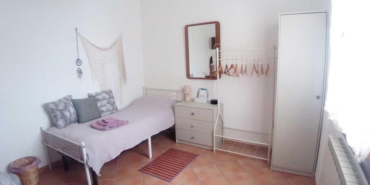 Bright room near Sestri Levante with vegan breakfast and kitchen.