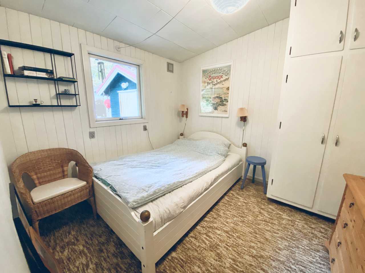Cozy cabin, walking distance from the beach and Heatherhill.