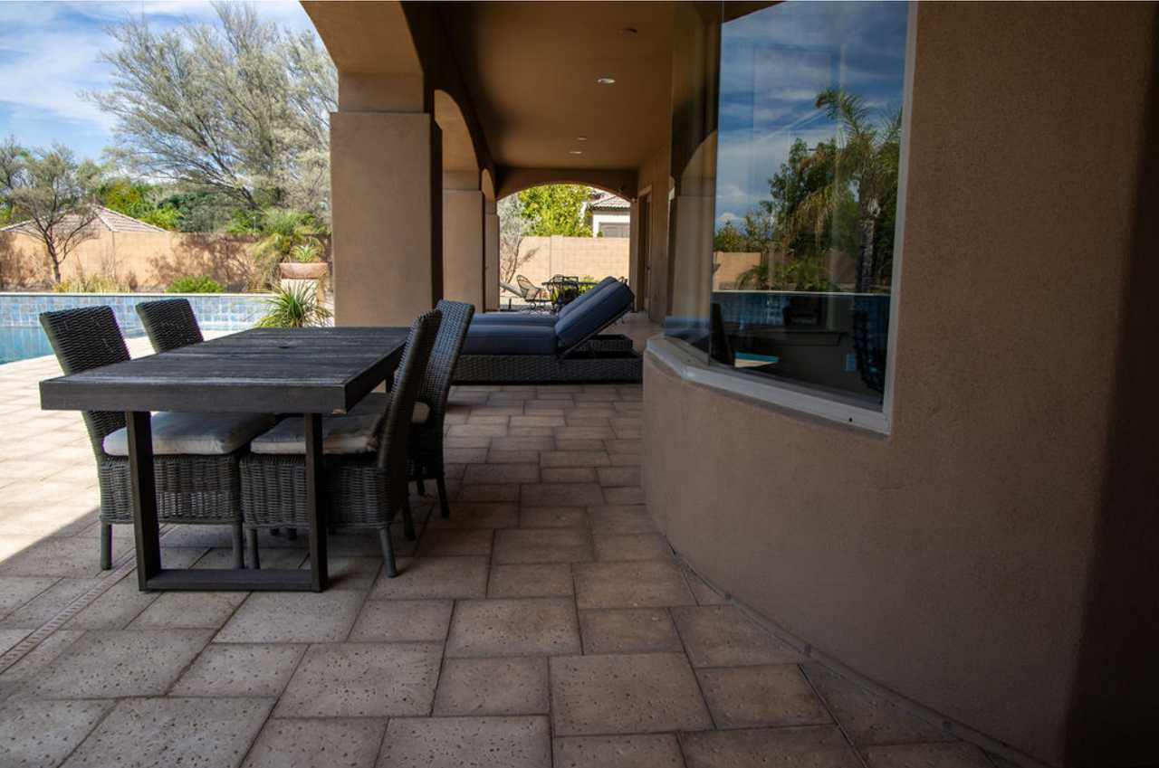 Luxurious Vegan-Friendly Retreat with Private Bath & Pool in Gated Community