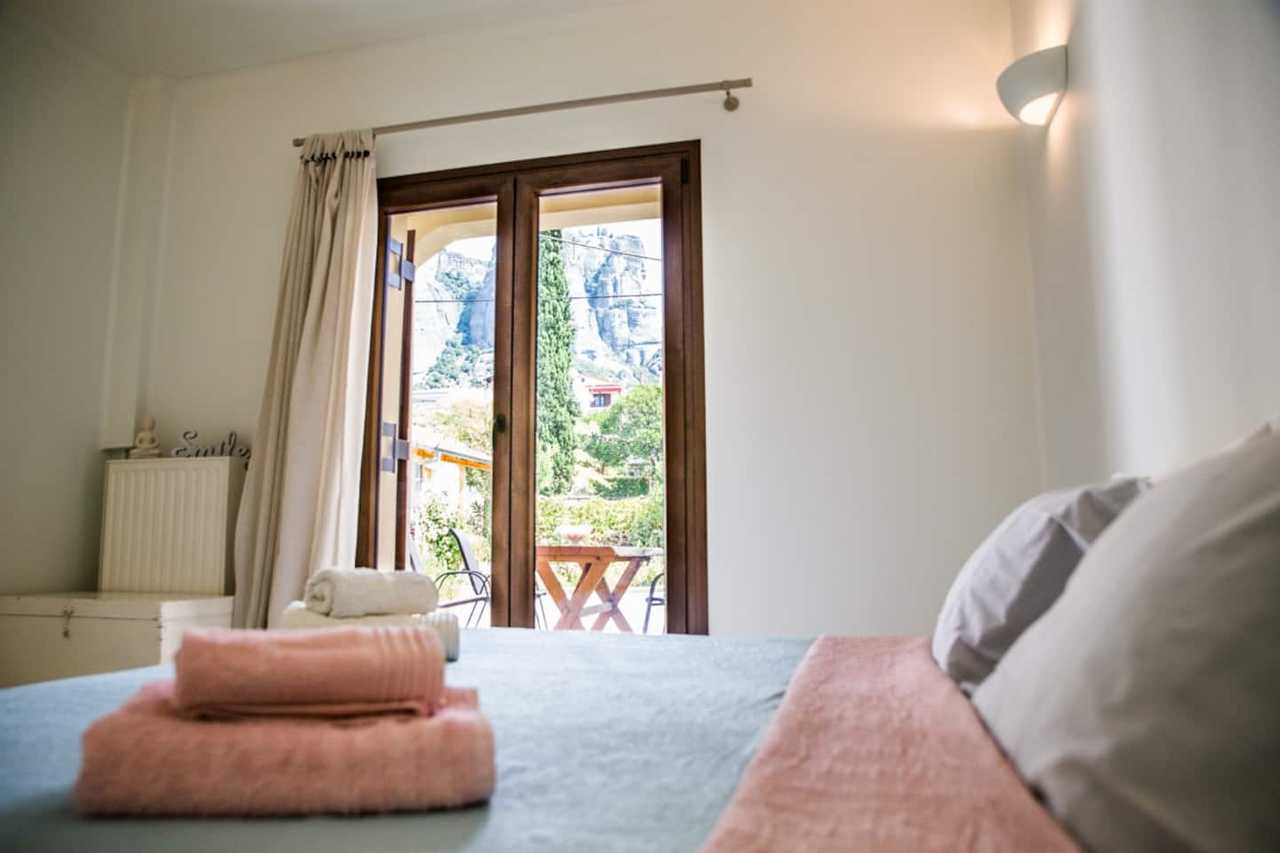 Meteora Harmony House / Vegan Healing Luxury