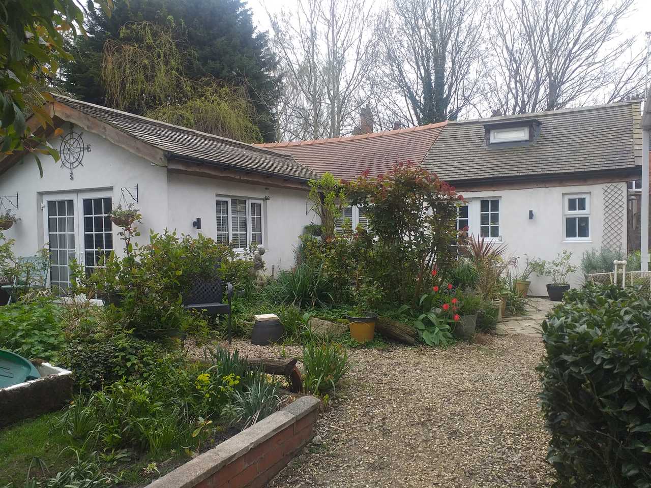 THE LITTLE HOUSE IN HULL 