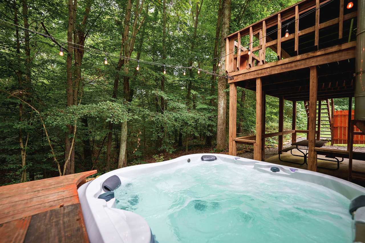 Sculptor's Art Lodge Hocking Hills - Adult-Only on Private Nature Sanctuary