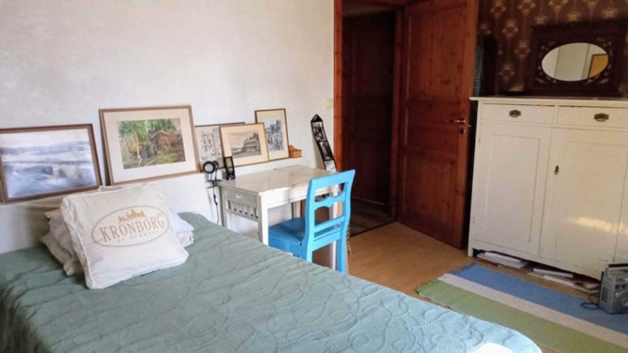 Room in timber house in a village with good communications