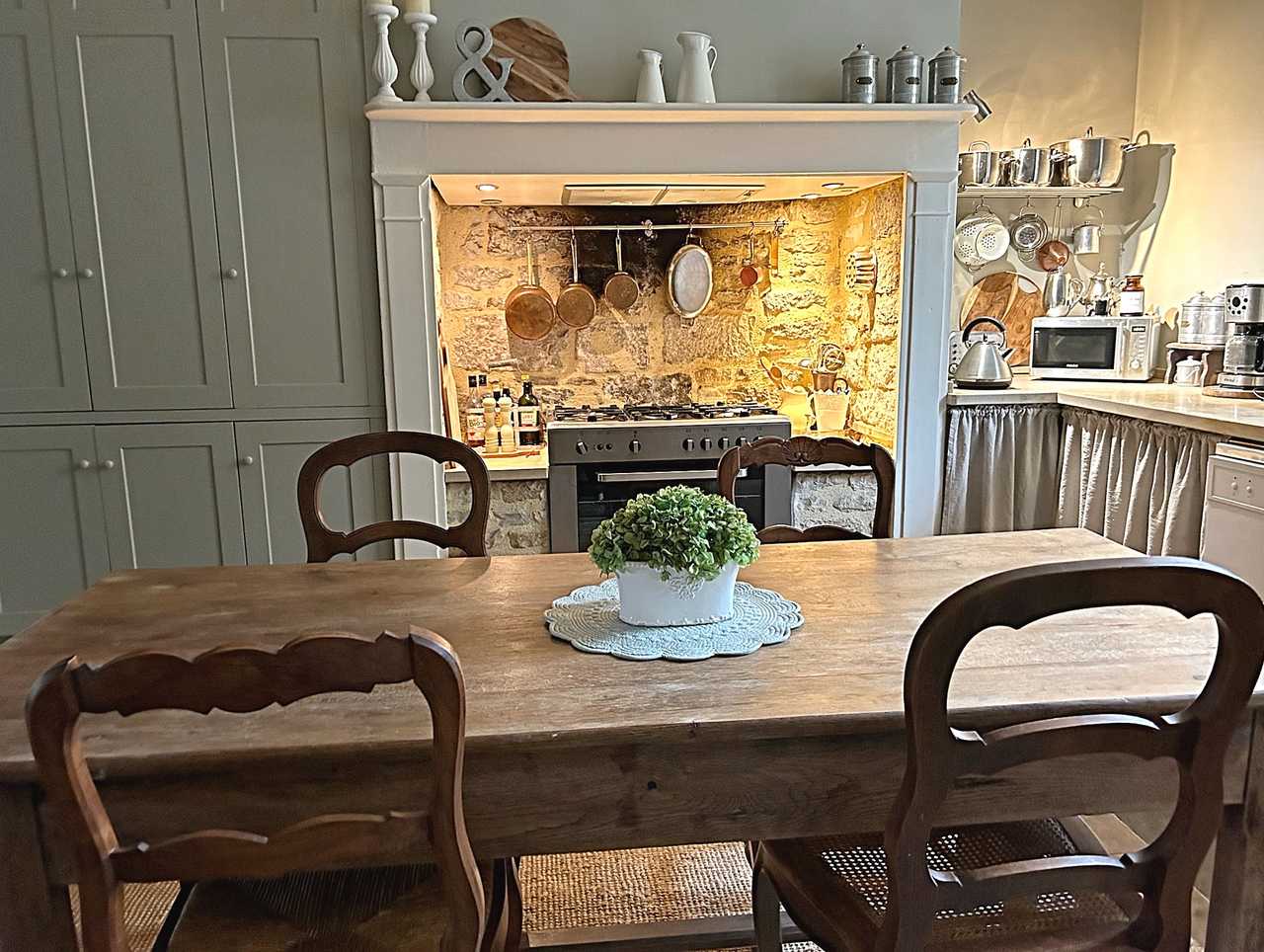 Luxury 18th-century 3* maison de charme in a French Plus Beaux medieval village