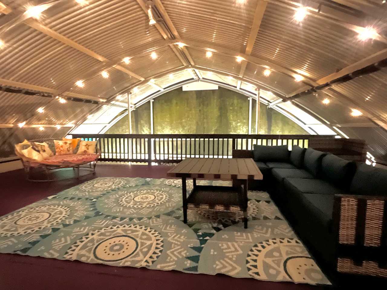Hawaiian Luxury Greenhouse with Views