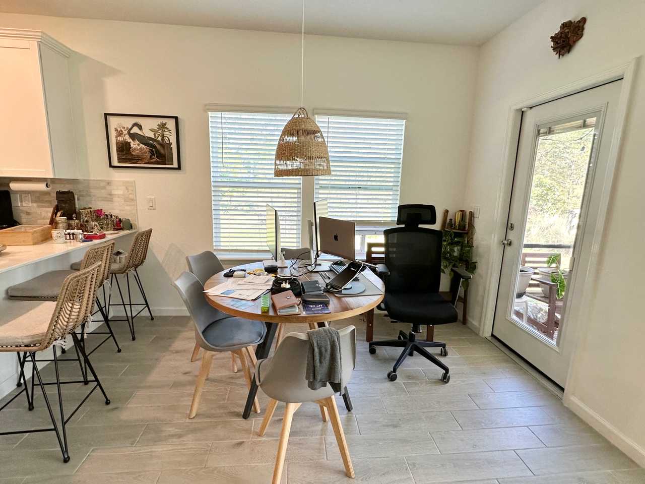 Clean and Quiet Vegan Room near Tioga Town Center - Gainesville 