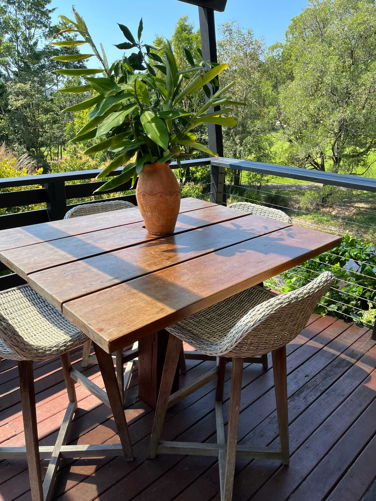 Nature filled home with luxury rooms and unique eco friendly. Non toxic material
