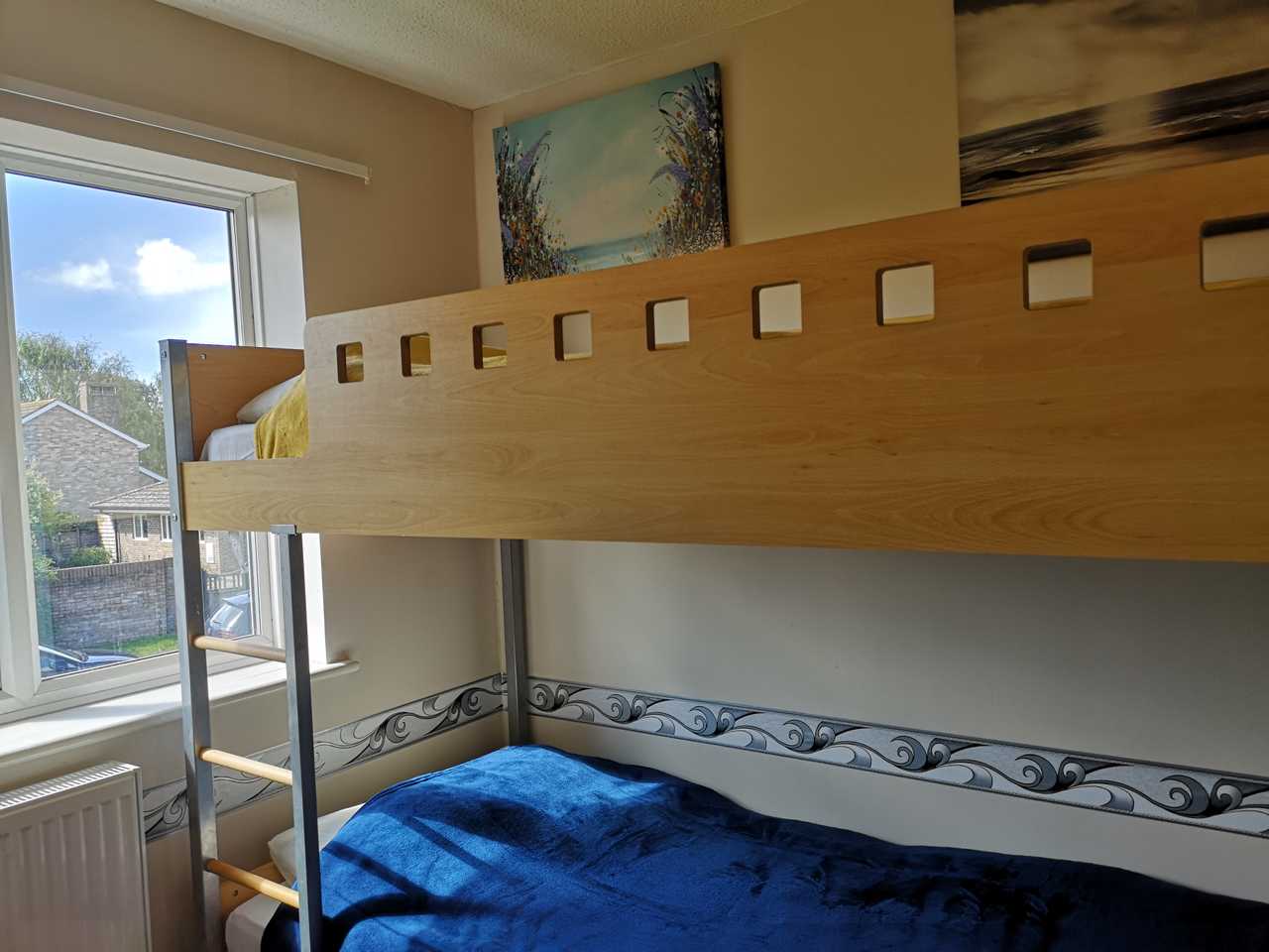 Cosy West Wittering Beach Room with Bunk Beds
