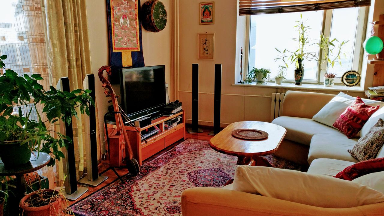 Private Vegan Room 40 min Walk from the Center of City